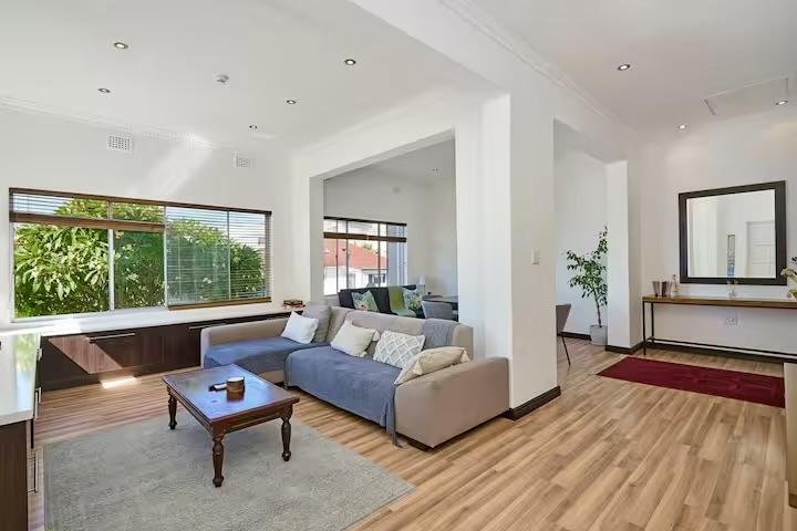 3 Bedroom Property for Sale in Green Point Western Cape